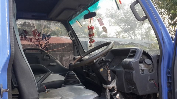 ขาย6ล้ออีซูซุNQR130เทอร์โบ อินเตอร์ ปี47 4HE1 ยาว5.5เมตร แอร์เย็น พ.เพาเวอร์ ภายในสวย แชชซีสวยเครื่องดี กระบะสวยพื้นเหล็ก ขาย6ล้ออีซูซุNQR130เทอร์โบ อินเตอร์ ปี47 4HE1 ยาว5.5เมตร แอร์เย็น พ.เพาเวอร์ ภายในสวย แชชซีสวยเครื่องดี กระบะสวยพื้นเหล็ก