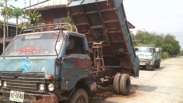 ขายหกล้อดั๋ม Fหน้าหลัง พร้อมเกียร์สโลว์ สุดถูกพร้อมใช้งาน ขายหกล้อดั๋ม Fหน้าหลัง พร้อมเกียร์สโลว์ สุดถูกพร้อมใช้งาน