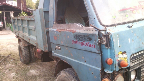 ขายหกล้อดั๋ม Fหน้าหลัง พร้อมเกียร์สโลว์ สุดถูกพร้อมใช้งาน ขายหกล้อดั๋ม Fหน้าหลัง พร้อมเกียร์สโลว์ สุดถูกพร้อมใช้งาน