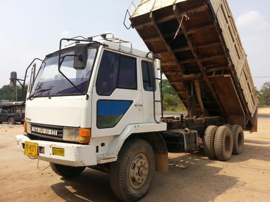 ขายดั้มMITSUBISHI FN527M-A เครื่อง6D16 พ.เพาเวอร์ เบรกทิฟฟี่ ภายในสวย แอร์เย็น 195แรง เครื่องดี แคชซีสวย สภาพพร้อมใช้งาน เอกสารพร้อมโอน จัดไฟแนนซ์ได้50 เงื่อนไขง่ายๆวันเดียวรับรถ สนใจโทร 090-8588220คุณนะ 093-3258446คุณบิวตี้ ID:narong498 หรือ www.truck.in