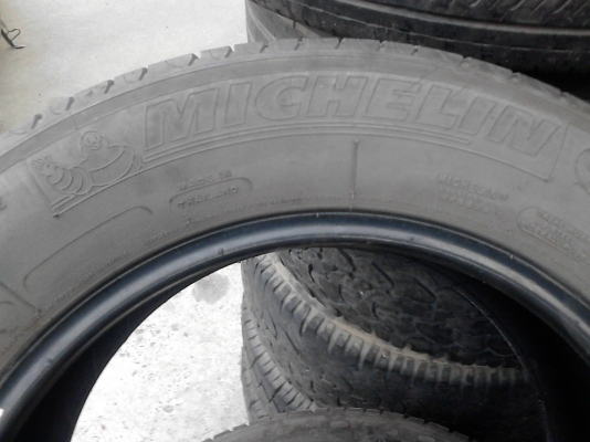215/60R16 MICHELIN  ENERGY XM-2  สวย ดอกยางหนา  เสมอ    TEL.081-427-3941