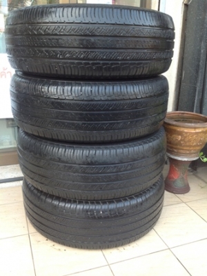 ยางBridgestoneขอบ16 ใส่Fortuner 4เส้นสภาพดีมากครับ บางกะปิ กรุงเทพ