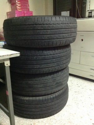 ยางBridgestoneขอบ16 ใส่Fortuner 4เส้นสภาพดีมากครับ บางกะปิ กรุงเทพ