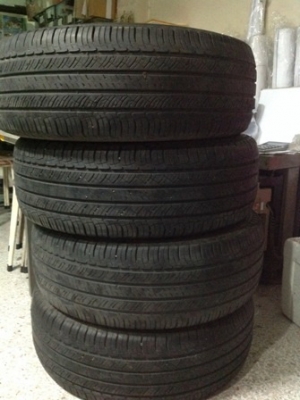 ยางBridgestoneขอบ16 ใส่Fortuner 4เส้นสภาพดีมากครับ บางกะปิ กรุงเทพ