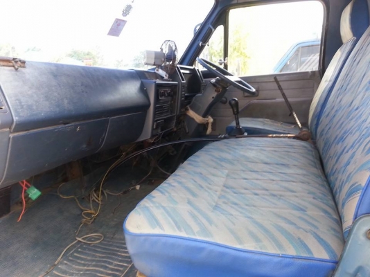 ขาย6ล้อดั้มISUZU NPR 115แรง เครื่องดี4BD1 115แรง คัชซีสวยNPR59LU5M ปี37 เฟืองท้ายF เกียร์สั้นแท้ ภายในสวย ยางดี สภาพพร้อมใช้งาน เอกสารพร้อมโอน  สนใจโทร090-8588220คุณนะ ID:narong498 หรือwww.truck.in.th/498 หรือFB:ณรงค์ ซื้อขายรถมือสอง(เว็บไซต์ส่วนตัว) จัดไ