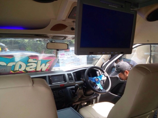 ขายค่ะ TOYOTA  commuter. 2.7. CNG   2011. VIP สวยคัดเว่อร์ โทร0922726669