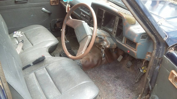 ขาย dutsun 720 ขาย dutsun 720