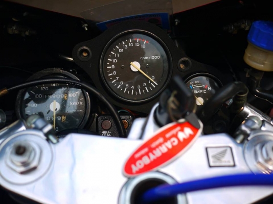 ขาย Nc30 พร้อมทะเบียนแท้ แฟริ่งหน้า Cbr1000 08 แฟริ่งท้าย Rc212 เครื่องสดๆ รถสวยมาก