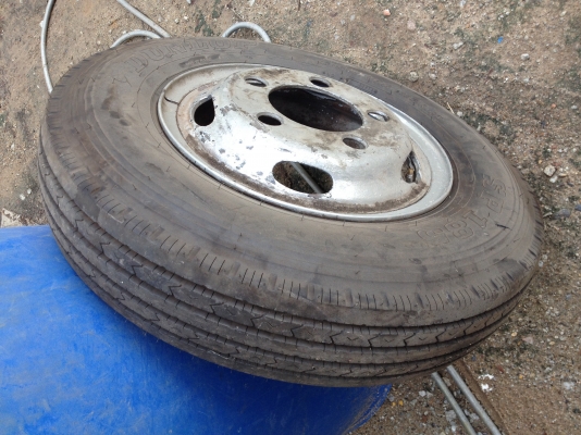 ขายยางเรเดี่ยนรถ6ล้อ