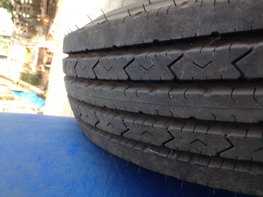 ขายยางเรเดี่ยนรถ6ล้อ