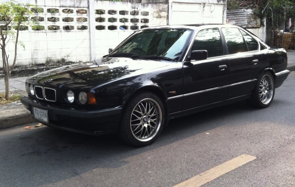 ขายรถBMW 525iA 2.4 โฉม E34 จดปี1999 ขายรถBMW 525iA 2.4 โฉม E34 จดปี1999