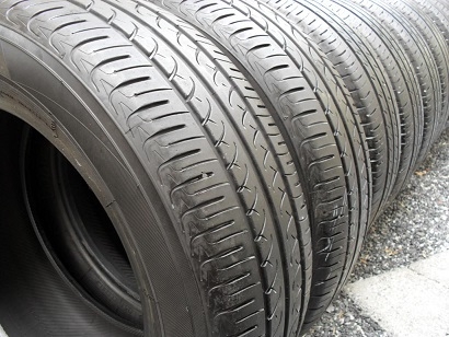 ขายยาง YOKOHAMA BluEarth ปี3113(1คู่) 215-60-16 ราคา 2,500