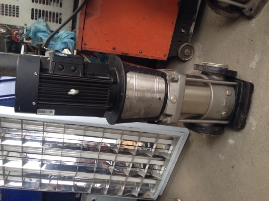 ขายปั้มน้ำแบบตั้งแรงดันสูง Groundfos 4HP. 380V ขนาดเข้า-ออก 3 นิ้ว ของใหม่ไม่เคยใช้งานครับ