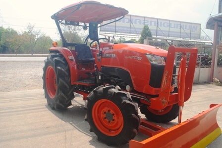 ขายรถไถ Kubota L 4708 (4WD) พร้อมดันหน้าและผานพรวนHUI เครื่องแน่นๆ
