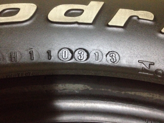 ขายล้อBradleyสีทองขอบ16 พร้อมยางBF All 265/75/16 ปี13กับ12