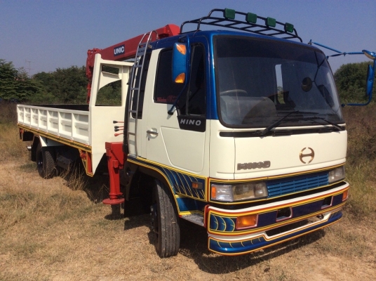 6ล้อ HINO เครน 3.4ตัน 6เหลี่ยม4ปอก เครื่อง195 แรง เบรคจิฟฟี่ พวงมาลัยพาว์เวอร์ ยาง 825 กระบะยาว 5.30ม. เครื่องดี ครัทซีสวย ขาย 750,000 บาท ติดต่อ(ศุภากร 081-4252943)