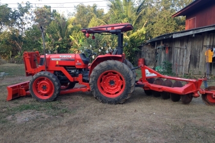 ขายคูโบต้า M5000 พร้อมใช้งาน อุปกรณ์มี ดันหน้า ผาน6 เอกสาาพร้อมโอน ราคาต่อรองได้นิดหน่อย ขายคูโบต้า M5000 พร้อมใช้งาน อุปกรณ์มี ดันหน้า ผาน6 เอกสาาพร้อมโอน ราคาต่อรองได้นิดหน่อย