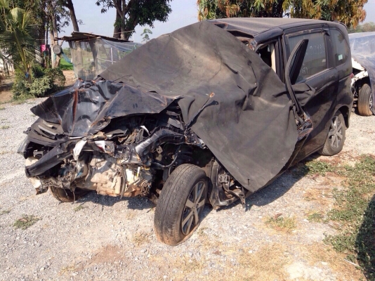 ฮอนด้าฟรีดเเยกขายเป็นอะไหลหรือตัดท้ายอุปกรณ์ทุกอย่างเเยกได้หมดมีหลายรุ่น