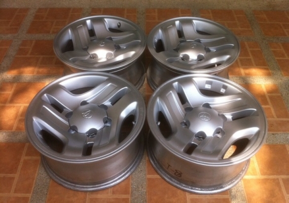 ล้อ15 toyota D4D รุ่น 4x4 ราคาไม่แพง ล้อ15 toyota D4D รุ่น 4x4 ราคาไม่แพง