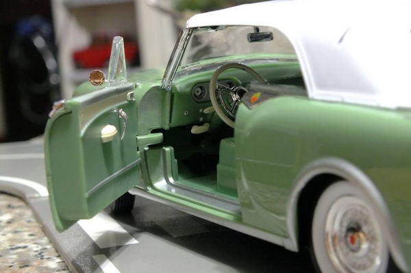 ลดราคาเหลือ 750 บาท ขายโมเดลรถ classic Packard Caribbean