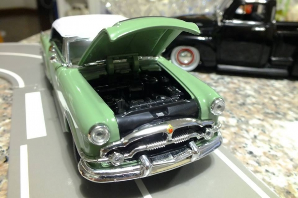 ลดราคาเหลือ 750 บาท ขายโมเดลรถ classic Packard Caribbean