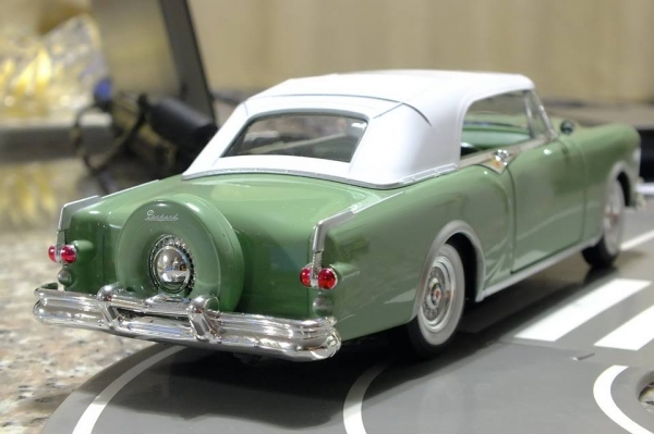 ลดราคาเหลือ 750 บาท ขายโมเดลรถ classic Packard Caribbean