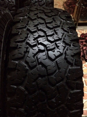 ขายยาง BF All 265/70/16ปี11 ดอกเพียบทุกเส้น