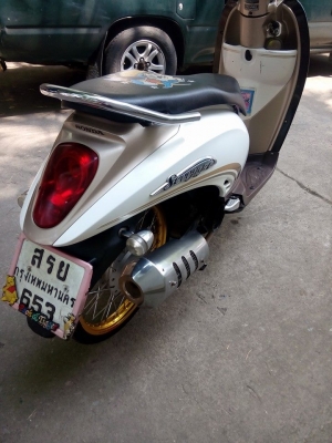 ขายถูก scoopy-iหัวฉีดปี2553รถบ้านราคาประหยัด มีเล่มครบ