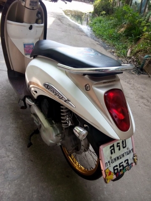 ขายถูก scoopy-iหัวฉีดปี2553รถบ้านราคาประหยัด มีเล่มครบ