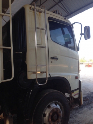 ขายรถ10ล้อดั้มพ์ HINO FM2PNLD เครื่อง 380 แรงม้า ปี52 สนใจโทร 081-970-1072