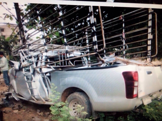 อีซุซุออนนิวส์เเคปสีเทา ปี13 บุคคลโอนลอยๆ ภาษีไม่ขาด อีซุซุออนนิวส์เเคปสีเทา ปี13 บุคคลโอนลอยๆ ภาษีไม่ขาด