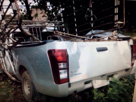 อีซุซุออนนิวส์เเคปสีเทา ปี13 บุคคลโอนลอยๆ ภาษีไม่ขาด อีซุซุออนนิวส์เเคปสีเทา ปี13 บุคคลโอนลอยๆ ภาษีไม่ขาด