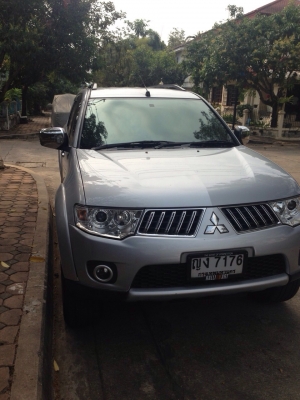 ขานรถบ้าน Mitsubishi pajero sport 3.2 TDI ปี2011 ตัวท็อป  745,000