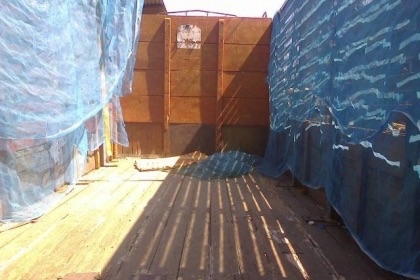 ISUZU NPR 120 HP 4HF1 ปี 40 หกล้อบรรทุก กระบะเหล็กคอกไม้ความยาว 5 เมตรสภาพสวยพร้อมบรรทุกหนักได้เลย เครื่องยนต์ 120 ฝาขาว แน่นดีแรงดีไม่เยิ้ม หัวเก๋งสีสันบางเดิมดีภายในเก๋งคอนโซลสวยครบ ช่วงล่างใหญ่คัชซีสวยไม่มีบวม คานหน้ากับเฟืองท้ายใหญ่ 6 น็อต ยาง 8.25 ขอ