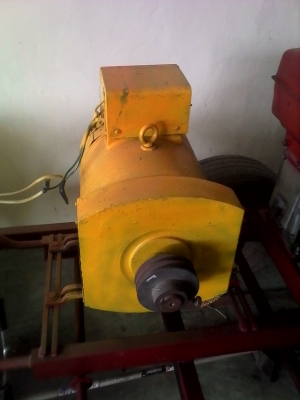 เครื่องปั่นไฟ