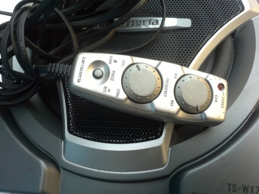 Sub Box Pioneer TS-WX22A ดอก 8 นิ้ว วางใต้เบาะนั่ง