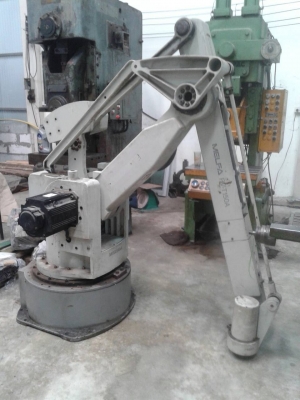 ขาย robot Mitsubishi ปี 2000