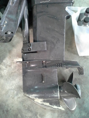 ต้องการขายเครื่องเรือevinrude40hp สภาพพร้อมใช้ราคาถูก!!