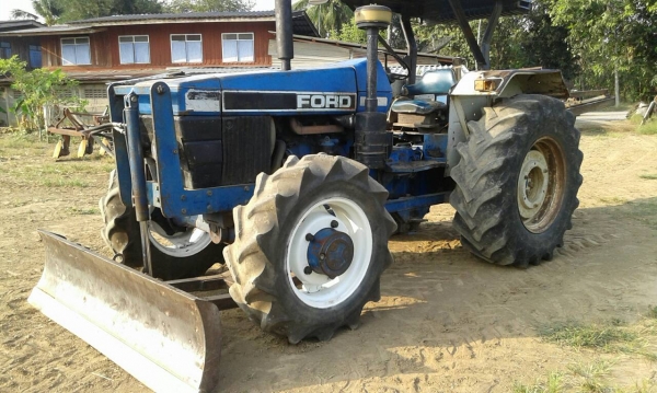 ขายฟอร์ด 6640 สองเพลาคาราโร่ ดันหน้าหางสาม ไคเฮงหลีบ้านโป่ง เล่มทะเบียน