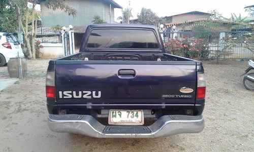 ขายดาก้อนรถบ้าน ปี 2001 2500cc ขายดาก้อนรถบ้าน ปี 2001 2500cc