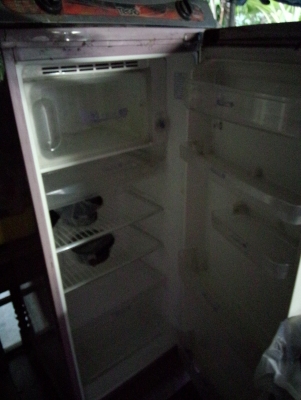 ขออนุญาติขาย ตู้เย็นครับ 1500