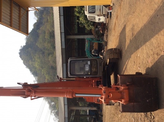 ขายรถขุด HITCHI  ex120-2m  From  Japan 6,xxx ชม. เช็คไฟฟ้าจากช่างศูนย์โดยตรง ติดต่อ 085-8332943