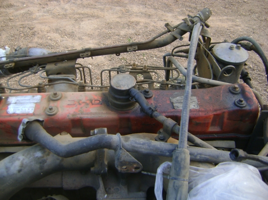 เครื่องอีชูชุ 6SD 1-1   300 แรง  พร้อมเกียร์  ราคา  220,000  บาท