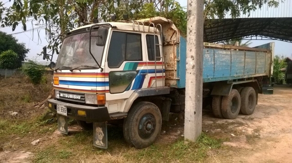 ขายไอ้หลง FN527M-A สาแหรกเฉียง เครื่อง 6D16 195 แรงม้า เกียร์ 10 สปีด คัสซีสวยตลอดเส้น ทะเบียนพร้อมโอน ราคาต่อรองได้ครับ