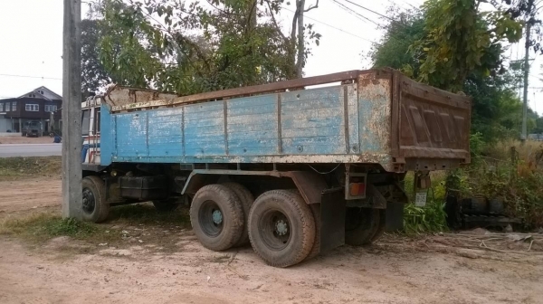 ขายไอ้หลง FN527M-A สาแหรกเฉียง เครื่อง 6D16 195 แรงม้า เกียร์ 10 สปีด คัสซีสวยตลอดเส้น ทะเบียนพร้อมโอน ราคาต่อรองได้ครับ