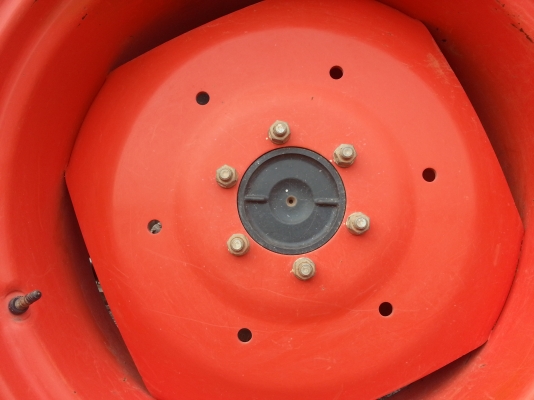 คูโบต้า L4708  4WD พร้อมใบมีดหน้า...รถไม่เคยลงนา..สภาพดีมาก