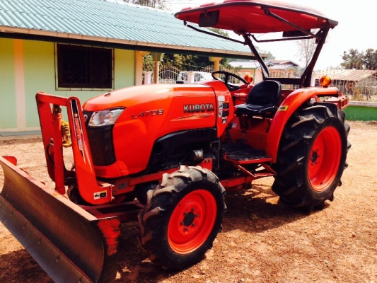 คูโบต้า L4708  4WD พร้อมใบมีดหน้า...รถไม่เคยลงนา..สภาพดีมาก