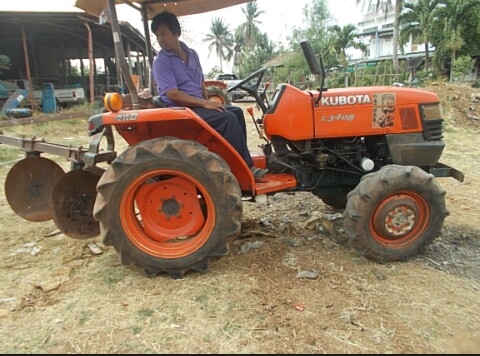 kubota 3408 รถสวย สภาพดี พร้อมพาน3หนึ่งพวงสนใจติดต่อ0895405123(อ๊อด)