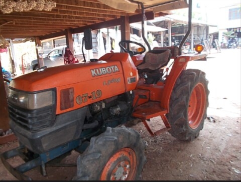 kubota 3408 รถสวย สภาพดี พร้อมพาน3หนึ่งพวงสนใจติดต่อ0895405123(อ๊อด)