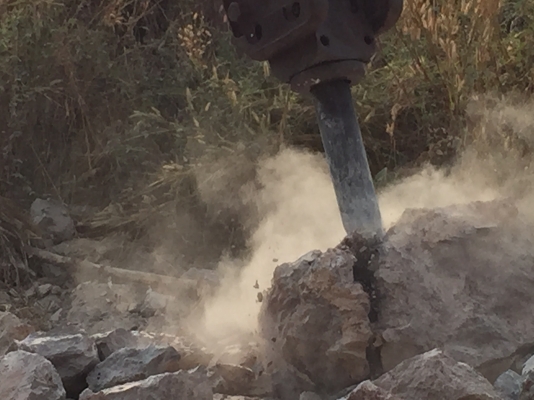 ขายหัวเบรคเกอร์ FURUKAWA  ใส่แบคโฮ  รุ่น PC-200. CAT 320. ZX-200